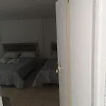 Gatos Πανσιόν