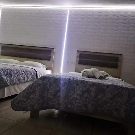 Gatos Beach Guest house