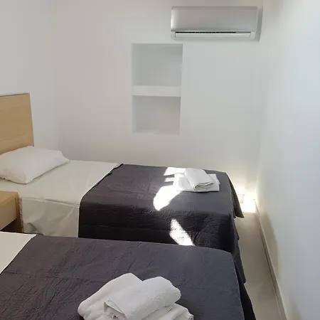 Gatos Beach Guest house